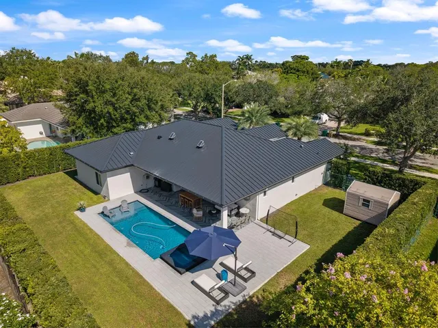 $1,162,500 | 15924 Southwest 61st Court, Davie, FL 33331