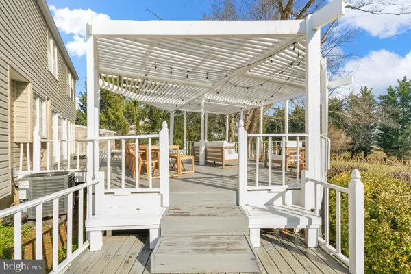 $675,000 | 5833 Woodwinds Circle, Frederick, MD 21703