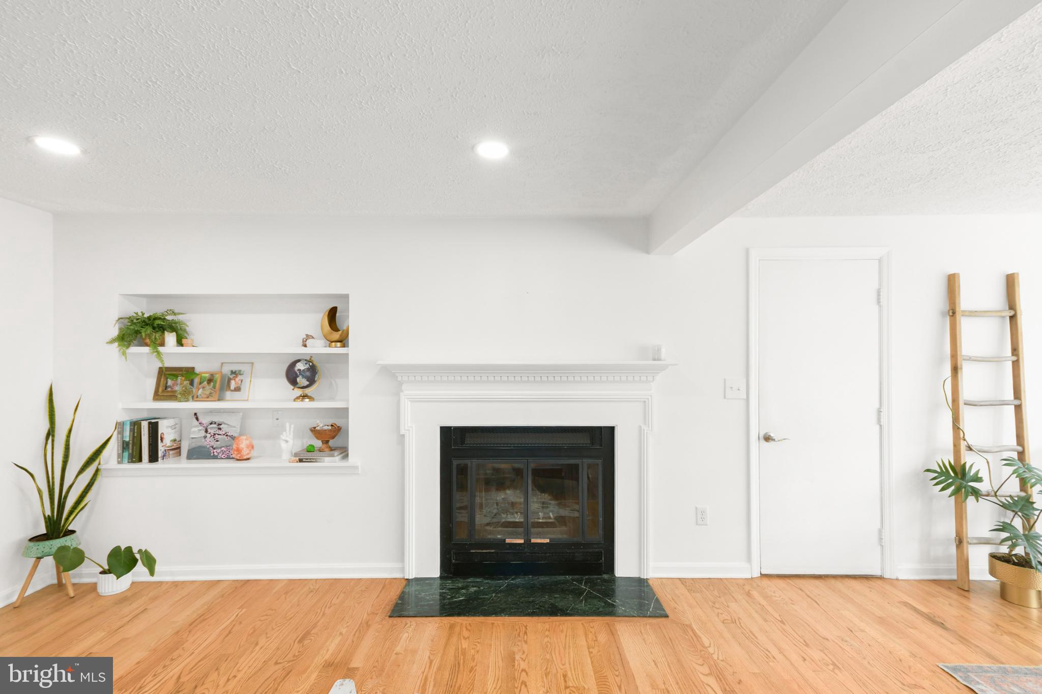5833 Woodwinds Circle Frederick, MD 21703 - Photo 8 of 57