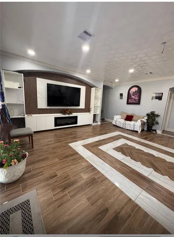 $239,900 | 105 Road 5807, Cleveland, TX 77327