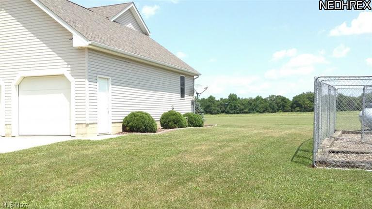 21795 Foster Road Wellington, OH 44090 - Photo 17 of 19 Gallery Image 17
