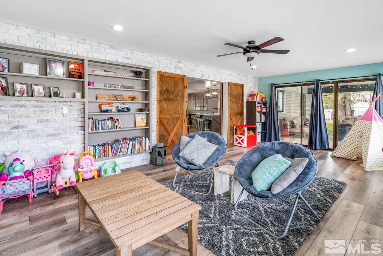 201 Surrey Drive Reno, NV 89521 - Photo 14 of 33 Photo 14