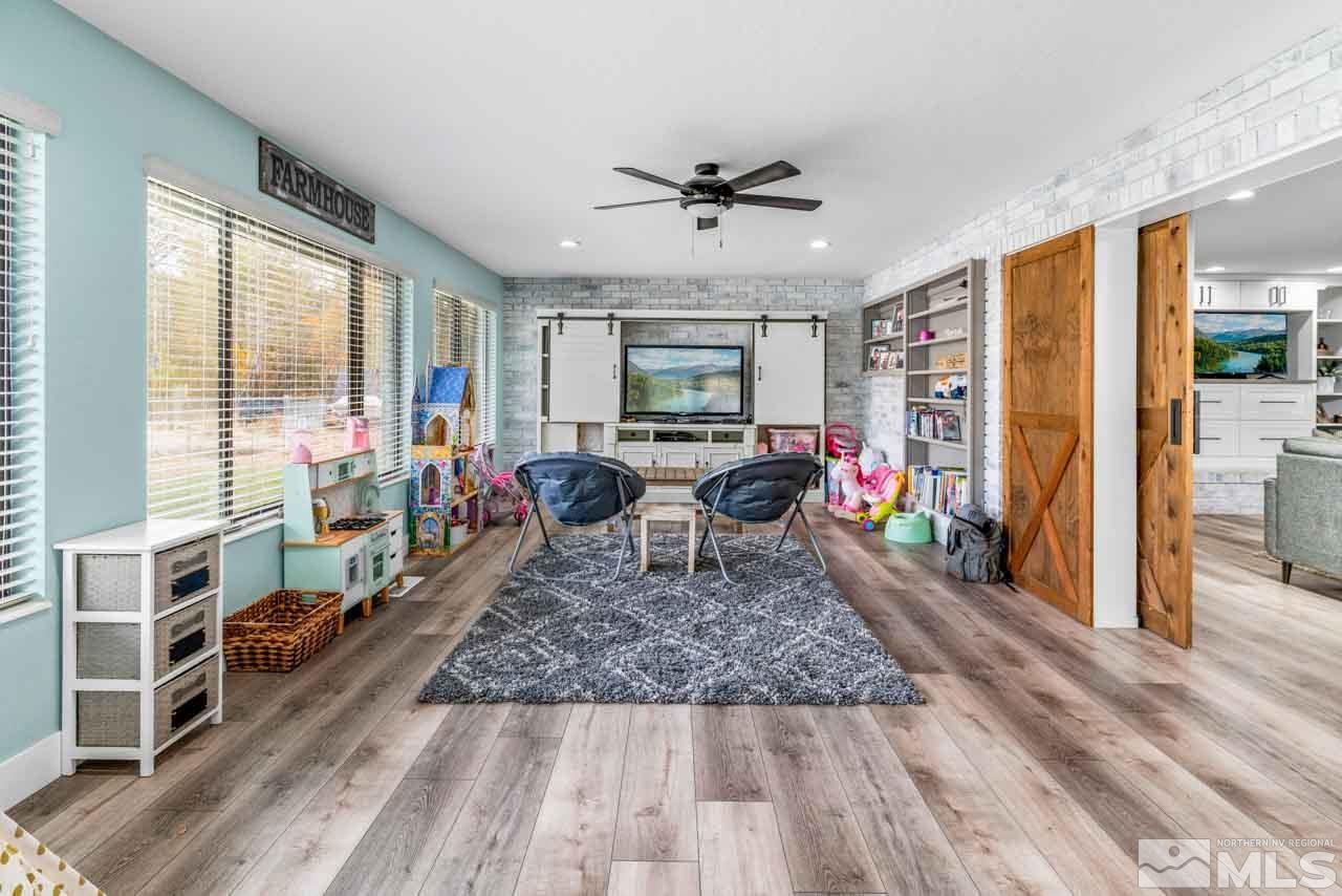 201 Surrey Drive Reno, NV 89521 - Photo 15 of 33 Photo 15