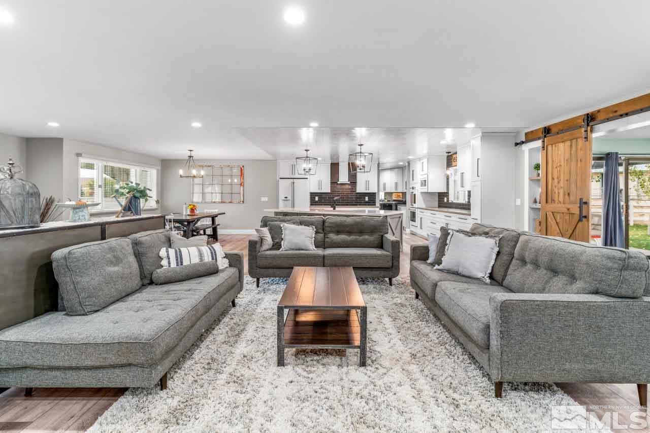 201 Surrey Drive Reno, NV 89521 - Photo 3 of 33 Photo 3