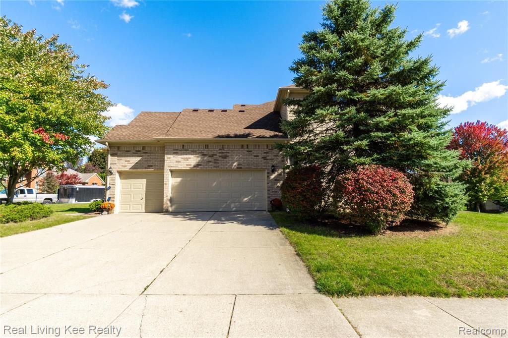 6519 Chatham Circle Rochester Hills, MI 48306 - Photo 3 of 50
