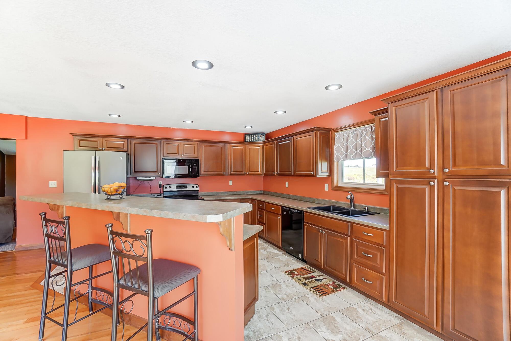 1260 Riley Road Northeast Newark, OH 43055 - Photo 19 of 55 KITCHEN