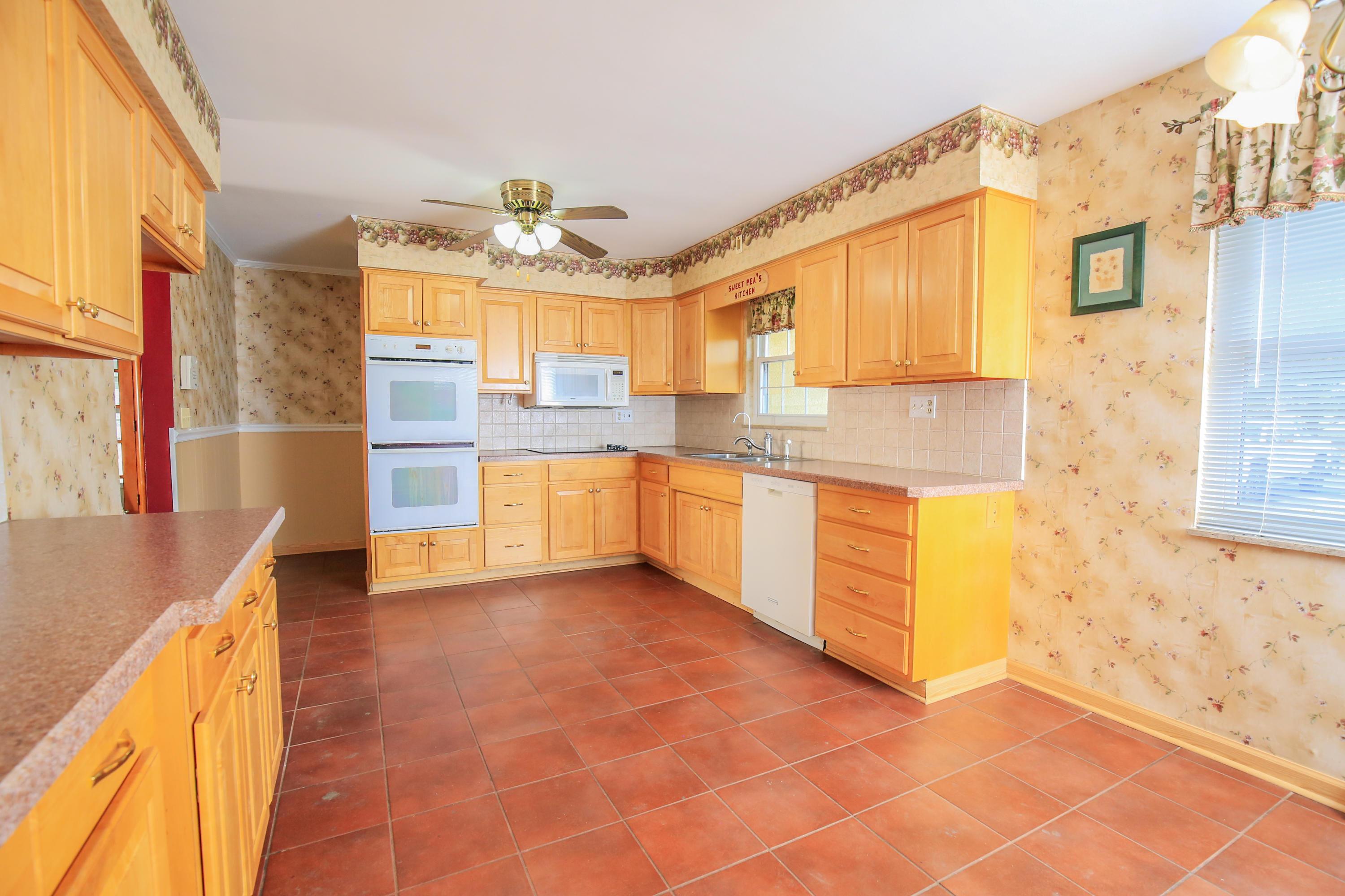 8055 Busey Road Pickerington, OH 43147 - Photo 10 of 77