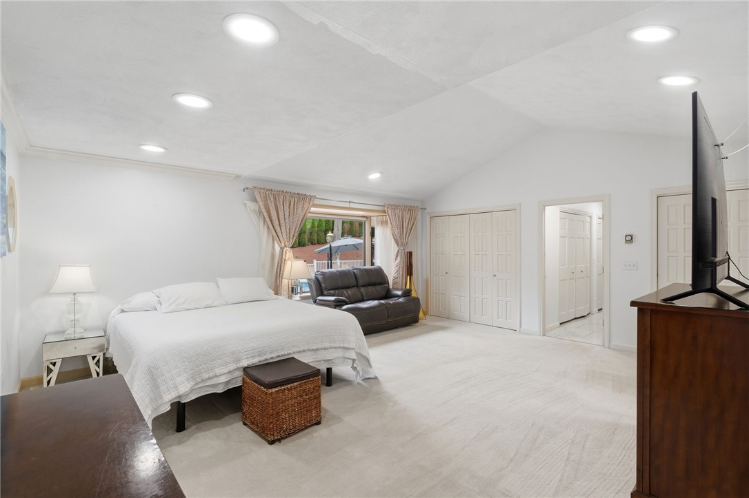 125 Old Mendon Road Cumberland, RI 02864 - Photo 13 of 40
