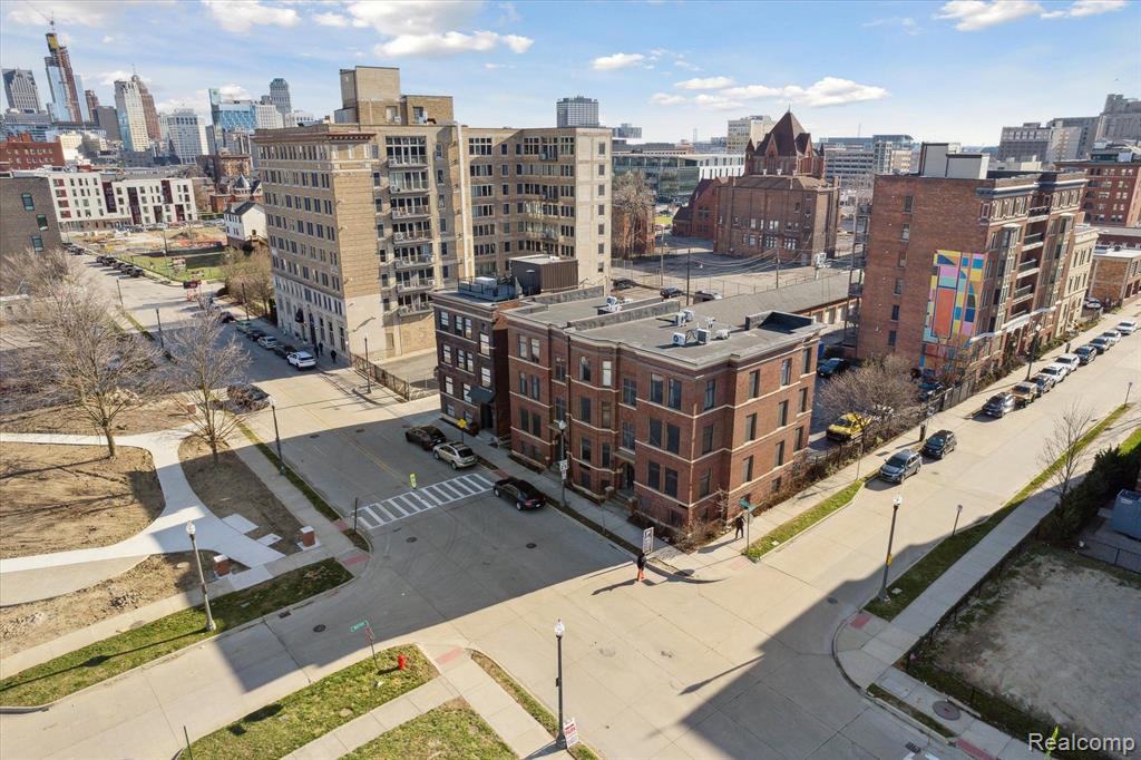 112 Watson Street, Unit 27 Detroit, MI 48201 - Photo 1 of 26