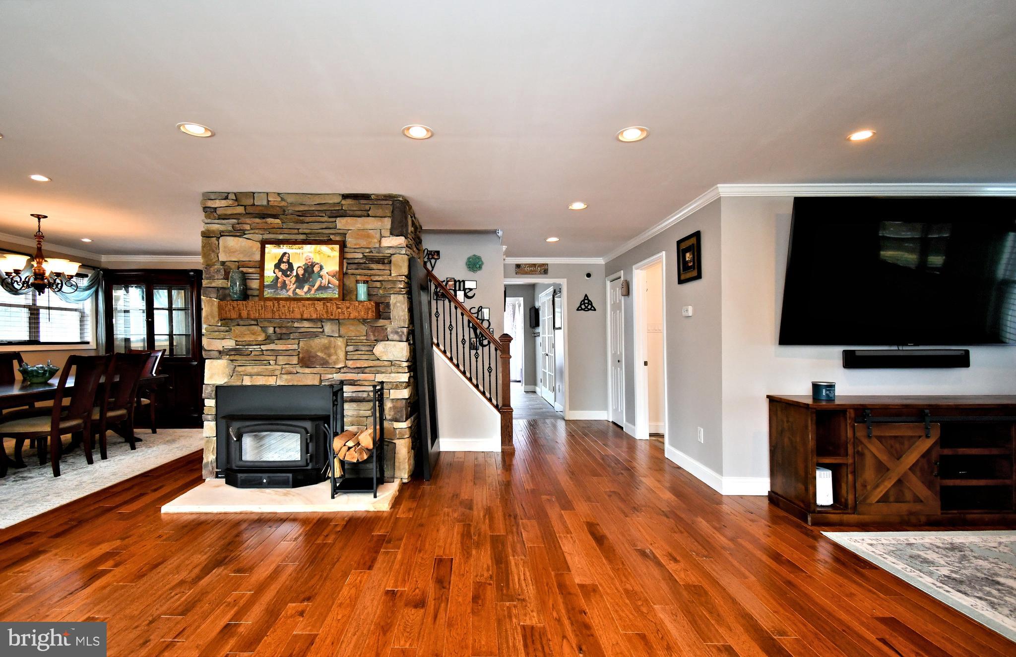 148 Pinehill Road Feasterville-Trevose, PA 19053 - Photo 6 of 85 Gallery Image 6