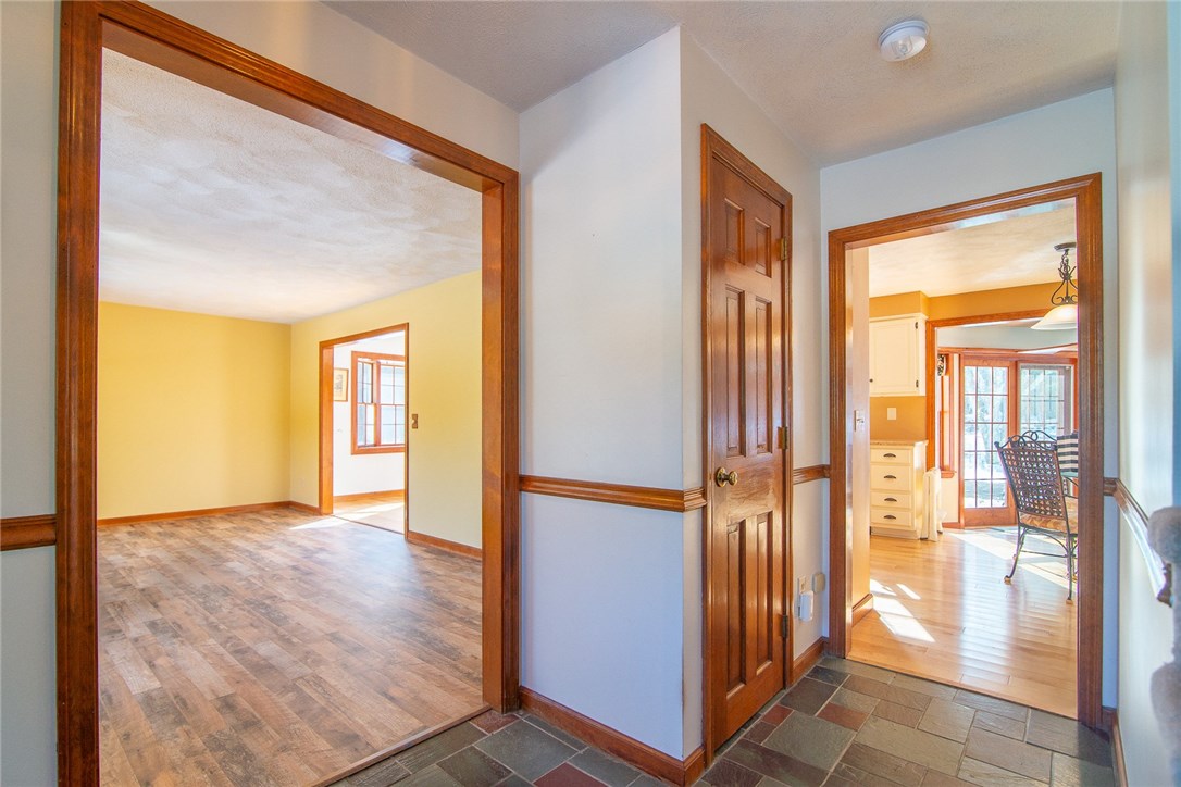 5 Spur Road Foster, RI 02825 - Photo 3 of 40