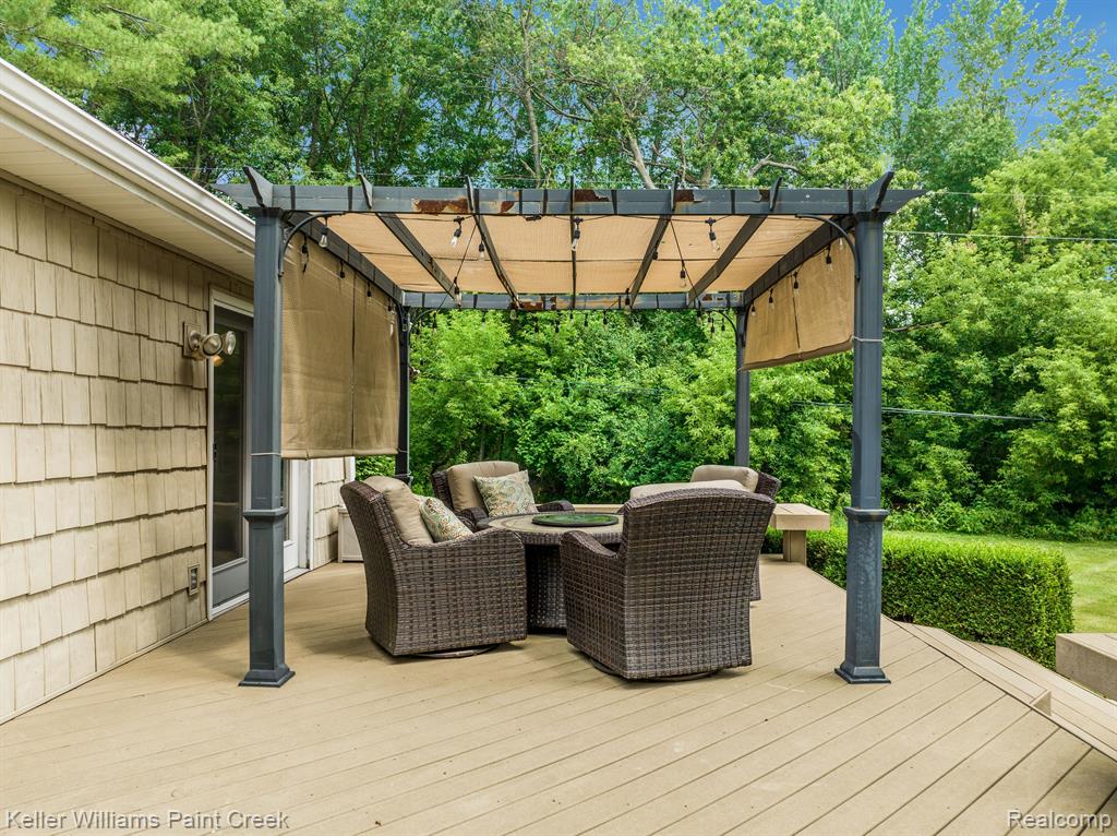 4165 Sheldon Road Rochester, MI 48306 - Photo 43 of 74