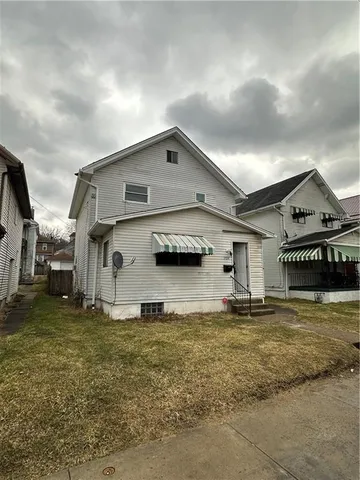 a big room with yard