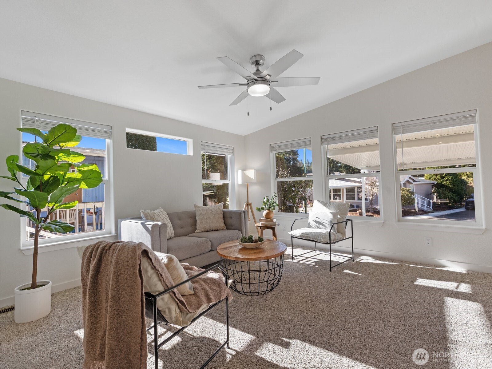 23825 15th Avenue Southeast, Unit 101 Bothell, WA 98021 - Photo 4 of 27