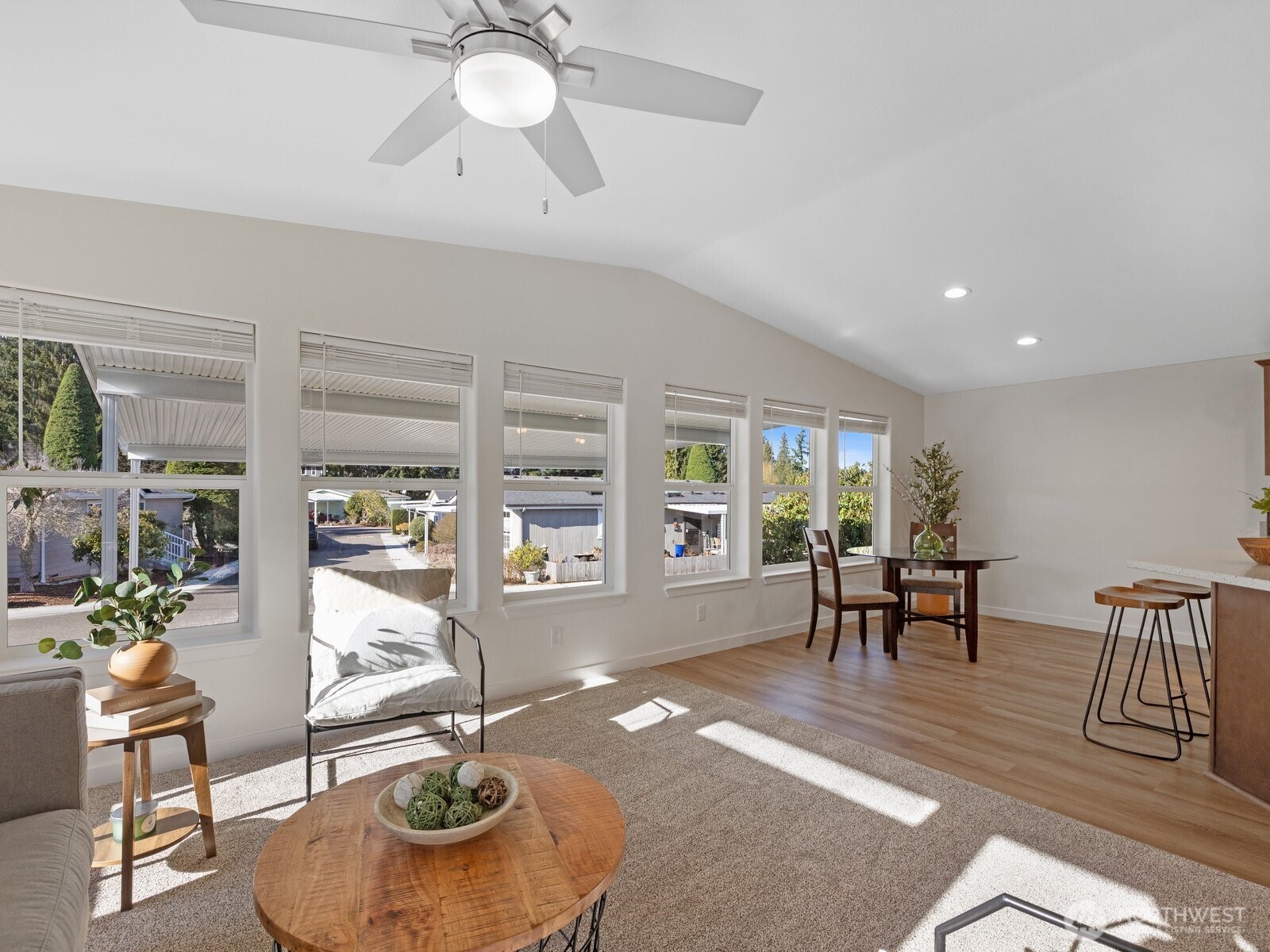 23825 15th Avenue Southeast, Unit 101 Bothell, WA 98021 - Photo 5 of 27