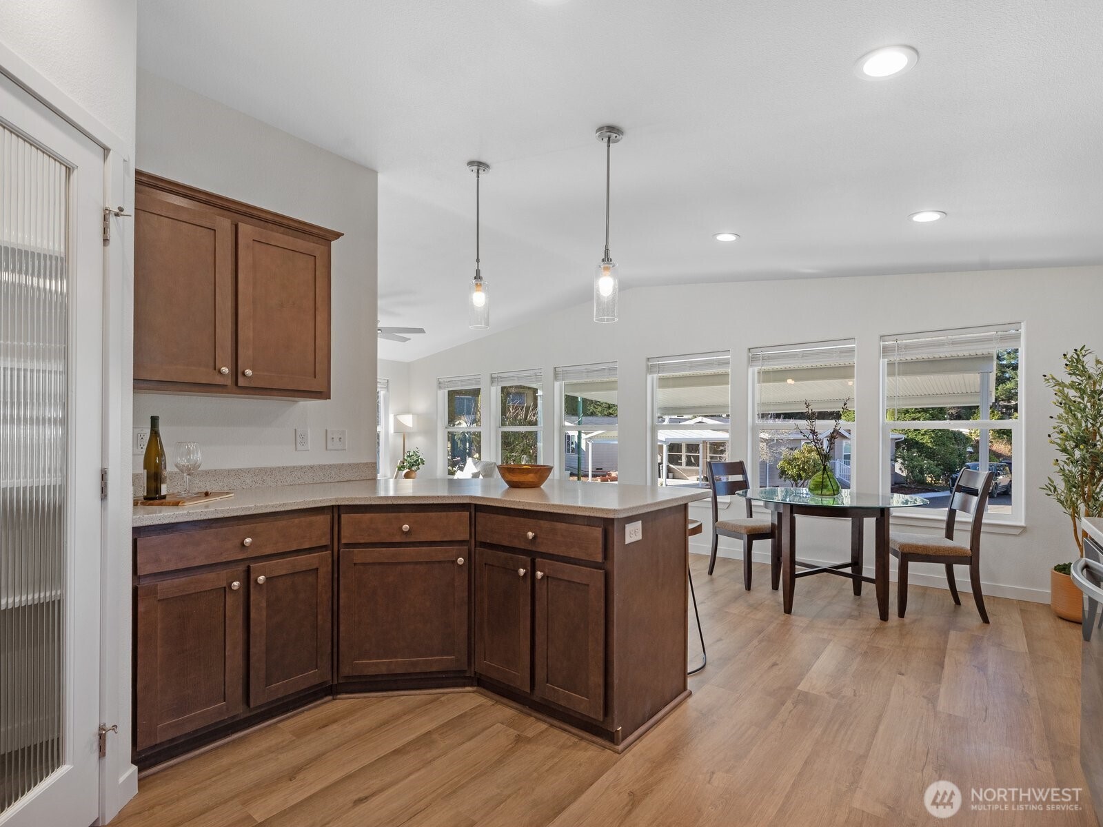 23825 15th Avenue Southeast, Unit 101 Bothell, WA 98021 - Photo 7 of 27