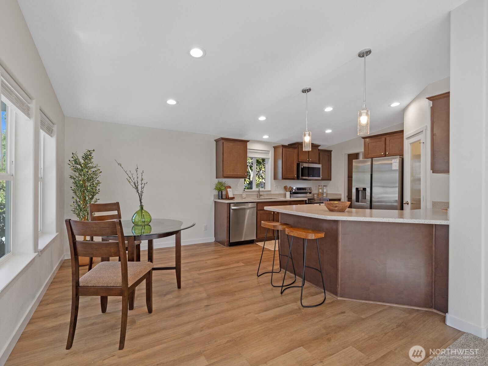 23825 15th Avenue Southeast, Unit 101 Bothell, WA 98021 - Photo 8 of 27