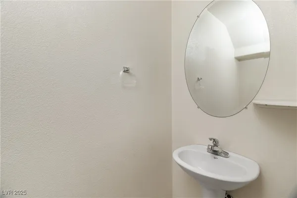 $379,900 | 2715 Brinkley Manor Street, Laughlin, NV 89029