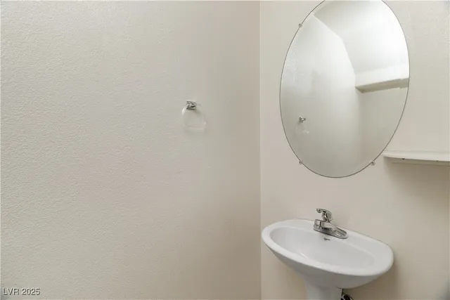 $379,900 | 2715 Brinkley Manor Street, Laughlin, NV 89029