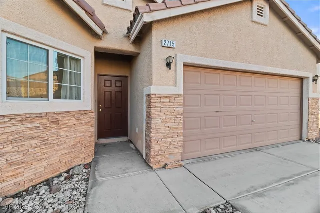 $379,900 | 2715 Brinkley Manor Street, Laughlin, NV 89029