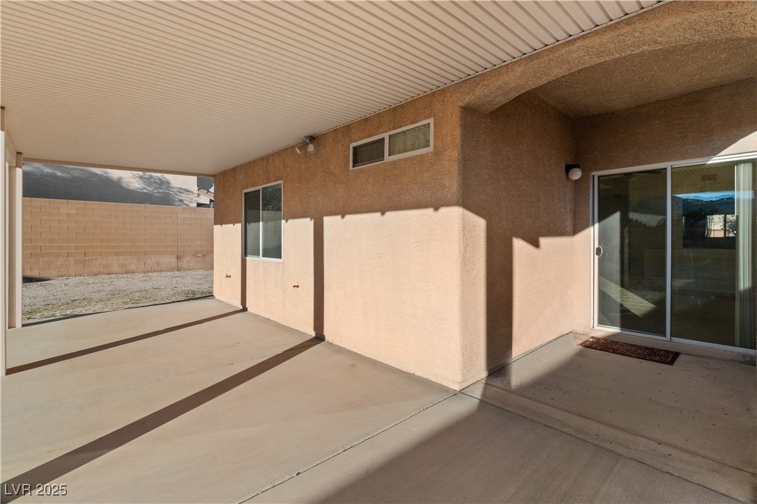 2715 Brinkley Manor Street Laughlin, NV 89029 - Photo 61 of 89 View of patio