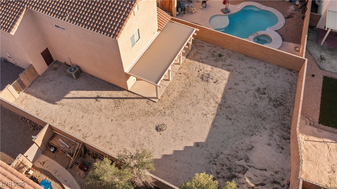 2715 Brinkley Manor Street Laughlin, NV 89029 - Photo 82 of 89 Fenced backyard with a patio area