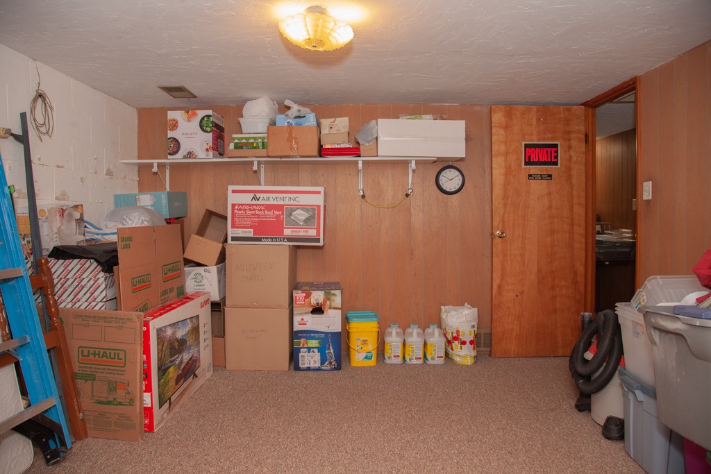 4200 Fickas Road Evansville, IN 47714 - Photo 21 of 32 Gallery Image 21