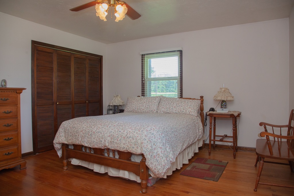 4200 Fickas Road Evansville, IN 47714 - Photo 7 of 32 Gallery Image 7