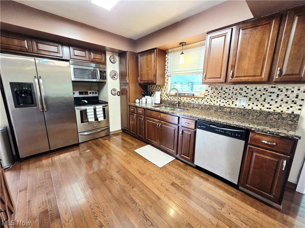 19157 Howe Road Strongsville, OH 44136 - Photo 9 of 35 Gallery Image 9
