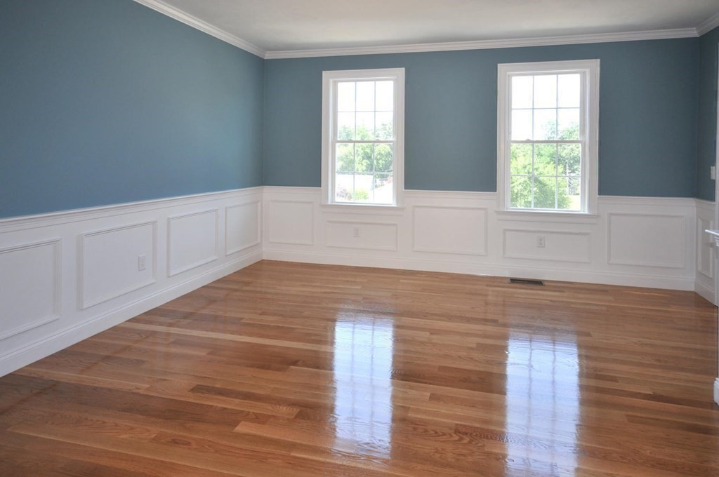 293 River Road Hudson, MA 01749 - Photo 8 of 12 Gallery Image 8