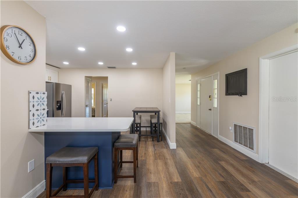 4711 Ridge Point Drive Tampa, FL 33624 - Photo 5 of 29