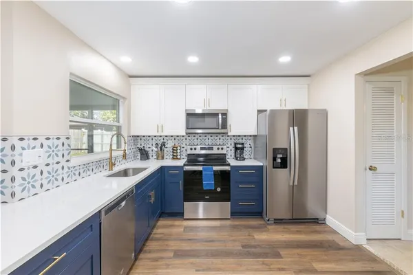 $3,200 | 4711 Ridge Point Drive, Tampa, FL 33624