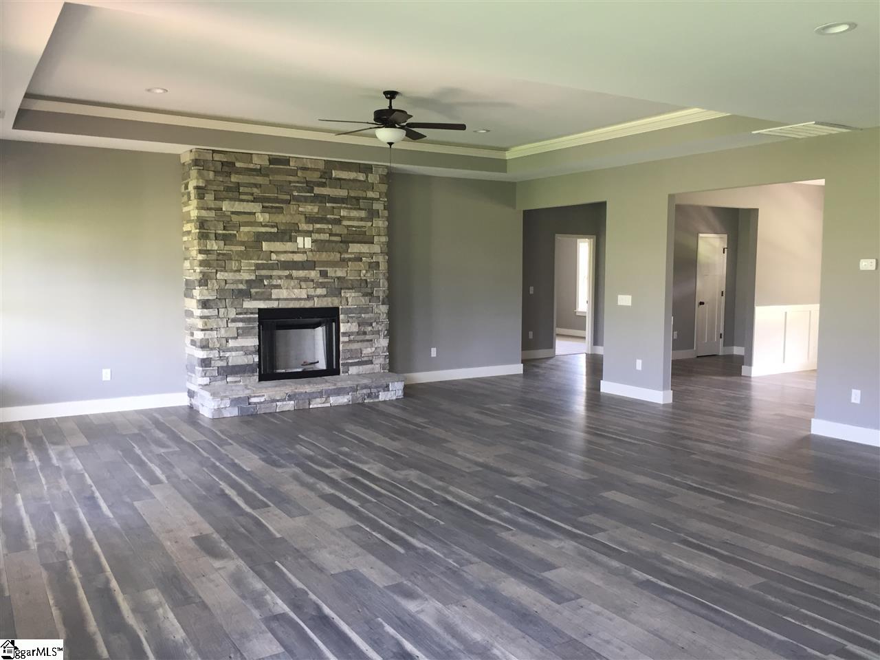 442 Silver Lake Road Duncan, SC 29334 - Photo 2 of 8 Gallery Image 2