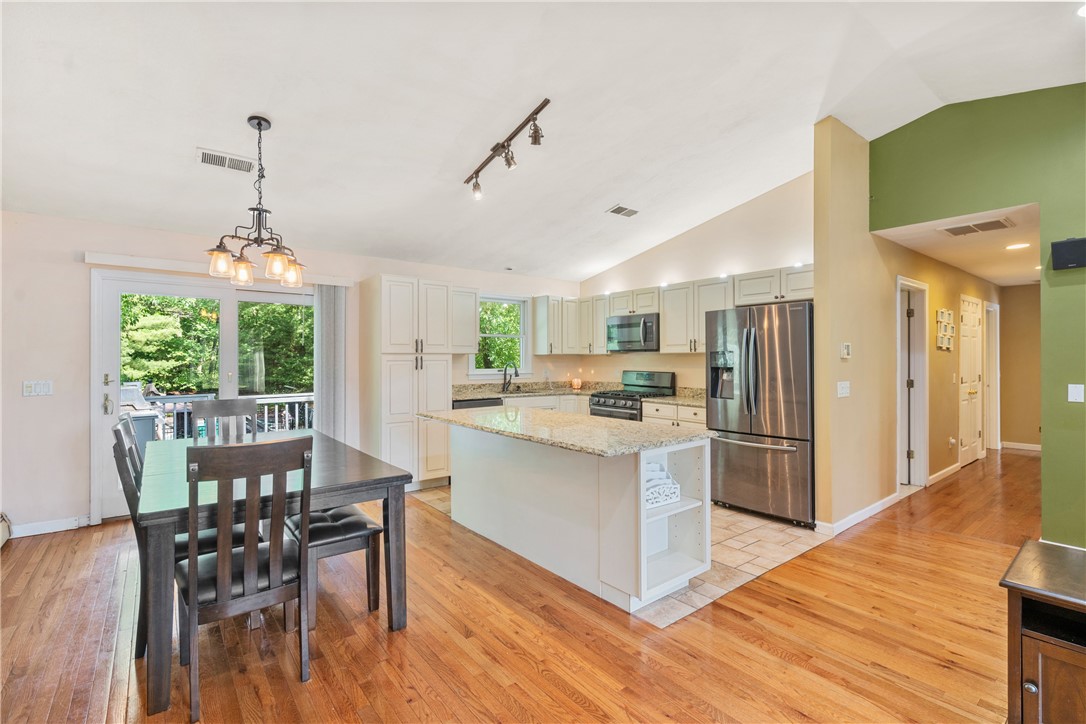 431 Hopkins Hill Road Coventry, RI 02816 - Photo 9 of 38 Gallery Image 9