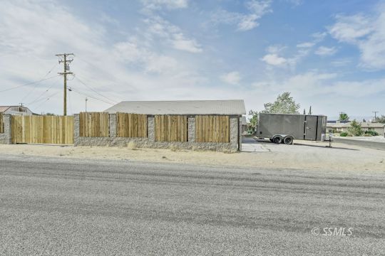 1639 Sims Street Ridgecrest, CA 93555 - Photo 37 of 38 a view of ocean with a big yard