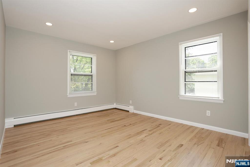 415 Goffle Road Wyckoff, NJ 07481 - Photo 18 of 25
