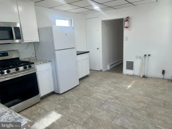 $2,500 | 1134 Brunswick Avenue, Trenton, NJ 08638