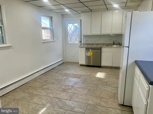 $2,500 | 1134 Brunswick Avenue, Trenton, NJ 08638