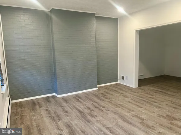 $2,500 | 1134 Brunswick Avenue, Trenton, NJ 08638