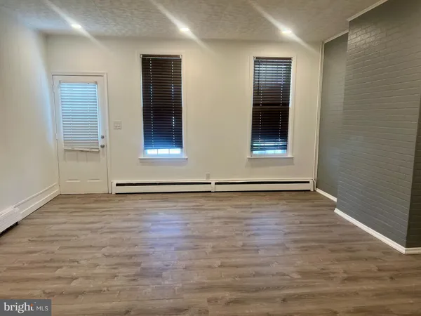 $2,500 | 1134 Brunswick Avenue, Trenton, NJ 08638