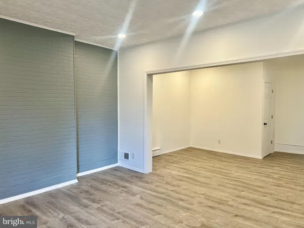 $2,500 | 1134 Brunswick Avenue, Trenton, NJ 08638