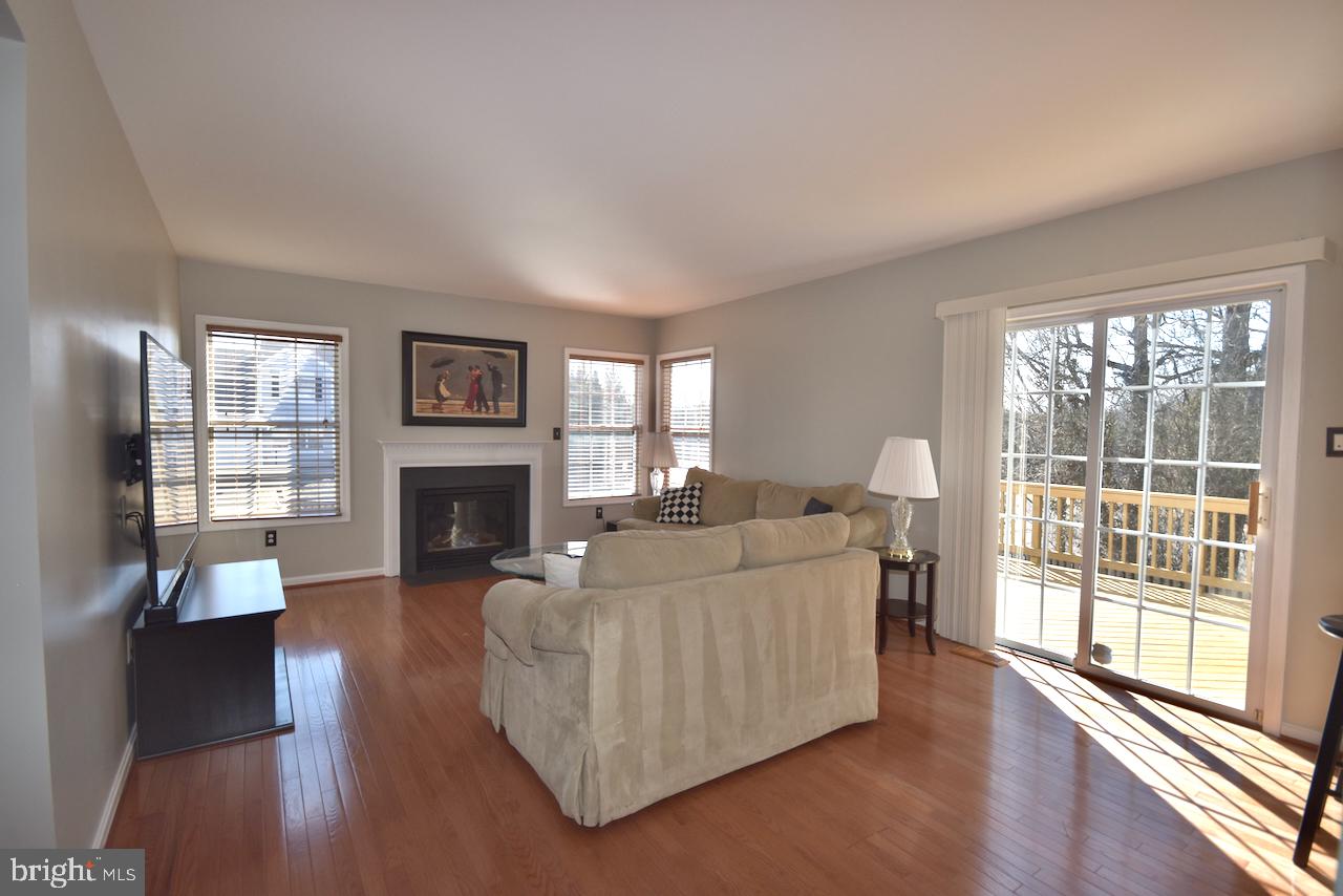 9204 Rilda Place Bristow, VA 20136 - Photo 6 of 33 Gallery Image 6