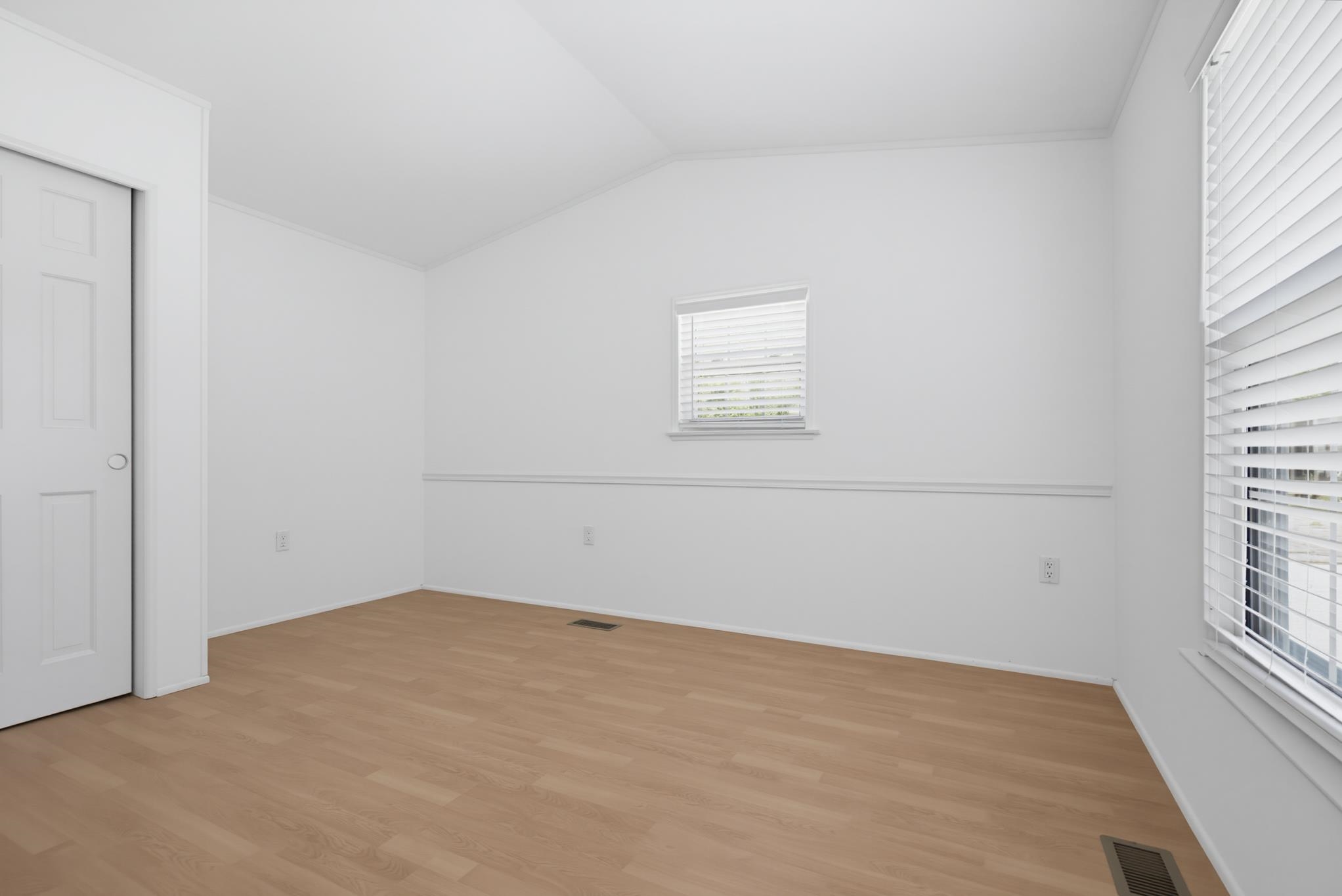 44 Hazel Drive Concord, NH 03301 - Photo 7 of 38