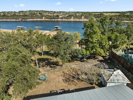 $599,000 | 1327 Lakeshore Drive, Spicewood, TX 78669