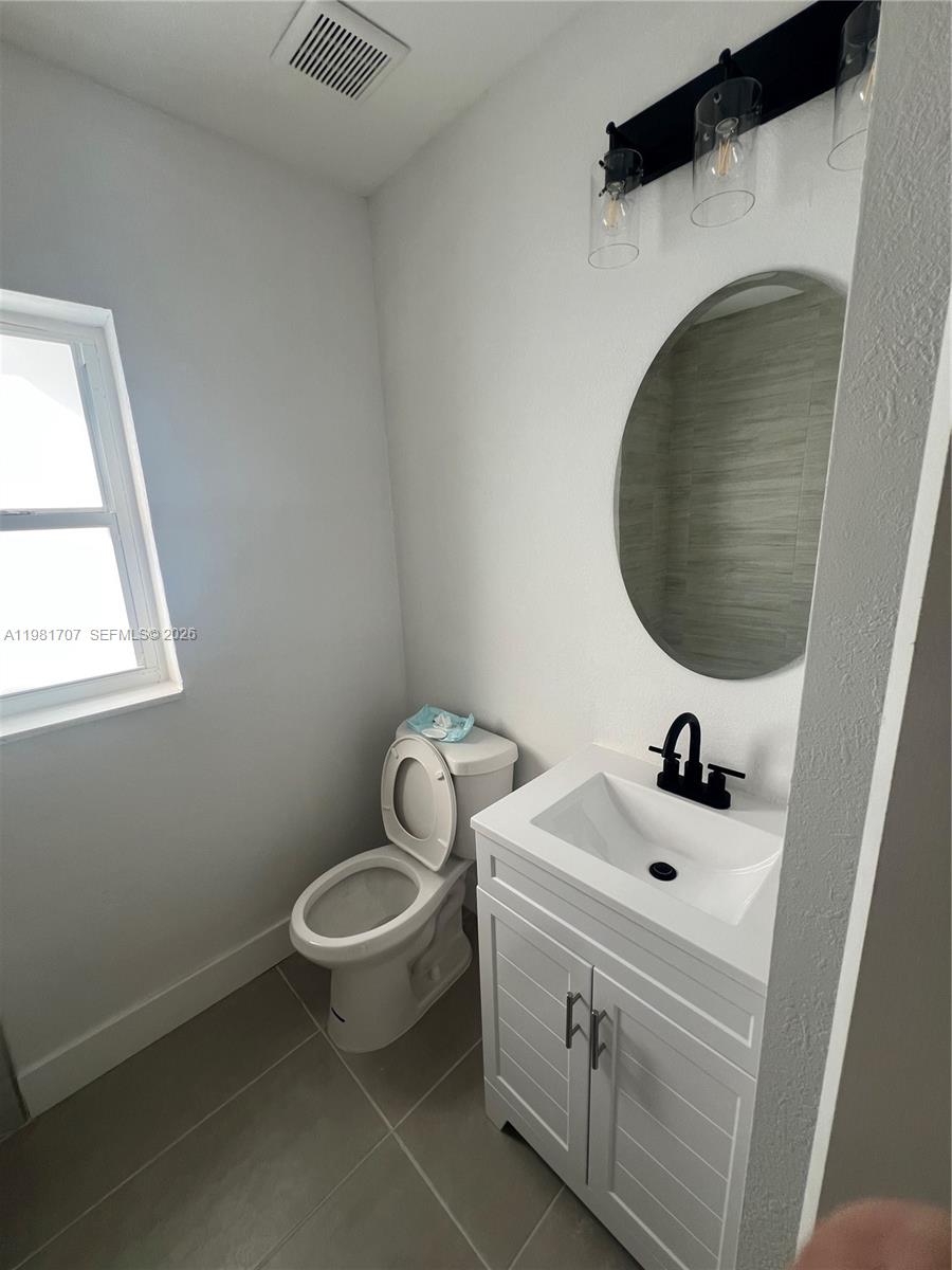 1706 Arthur Street, Unit 1 Hollywood, FL 33020 - Photo 7 of 11