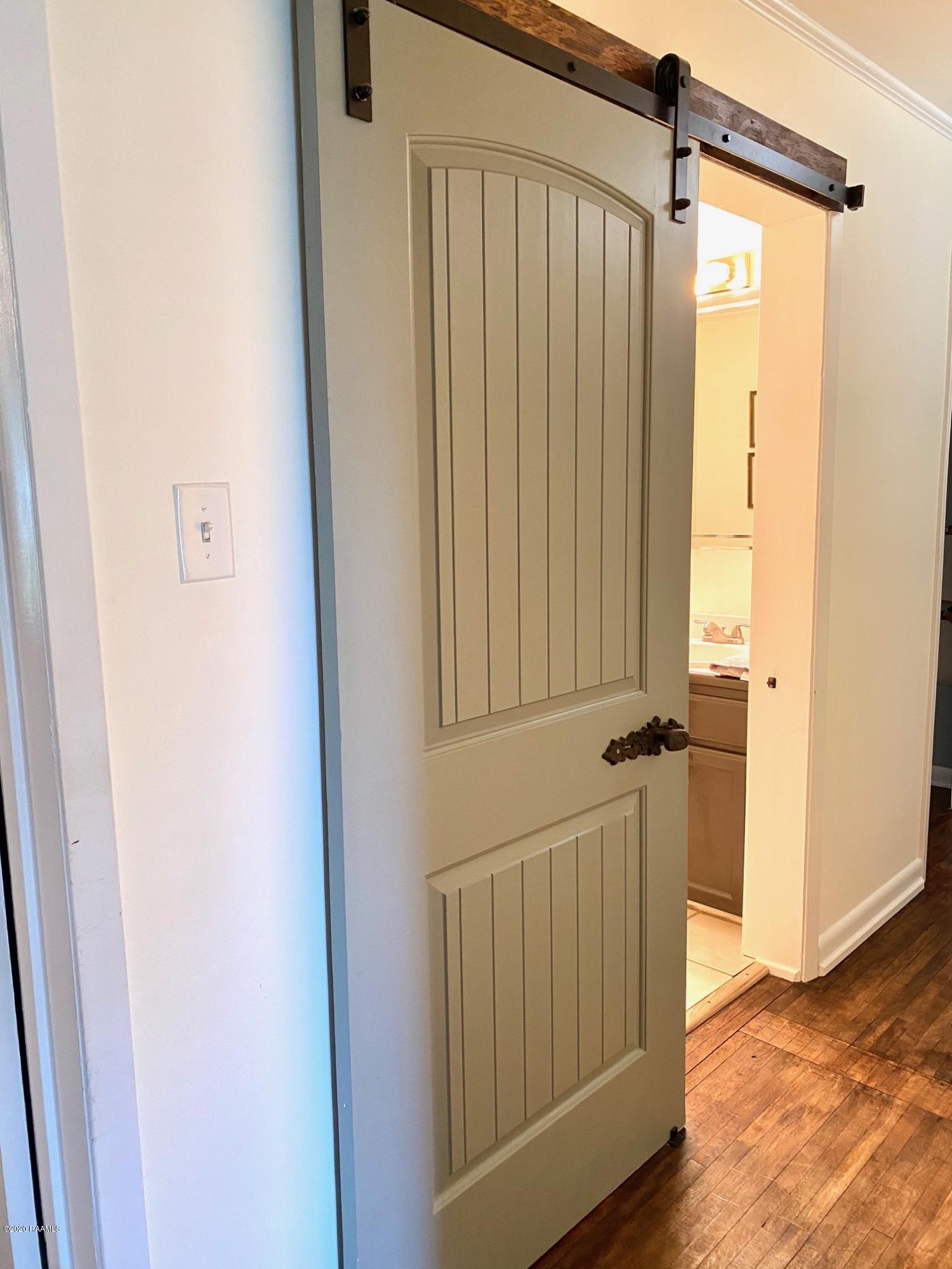 150 Durke Road Lafayette, LA 70508 - Photo 11 of 25 Guest Bath