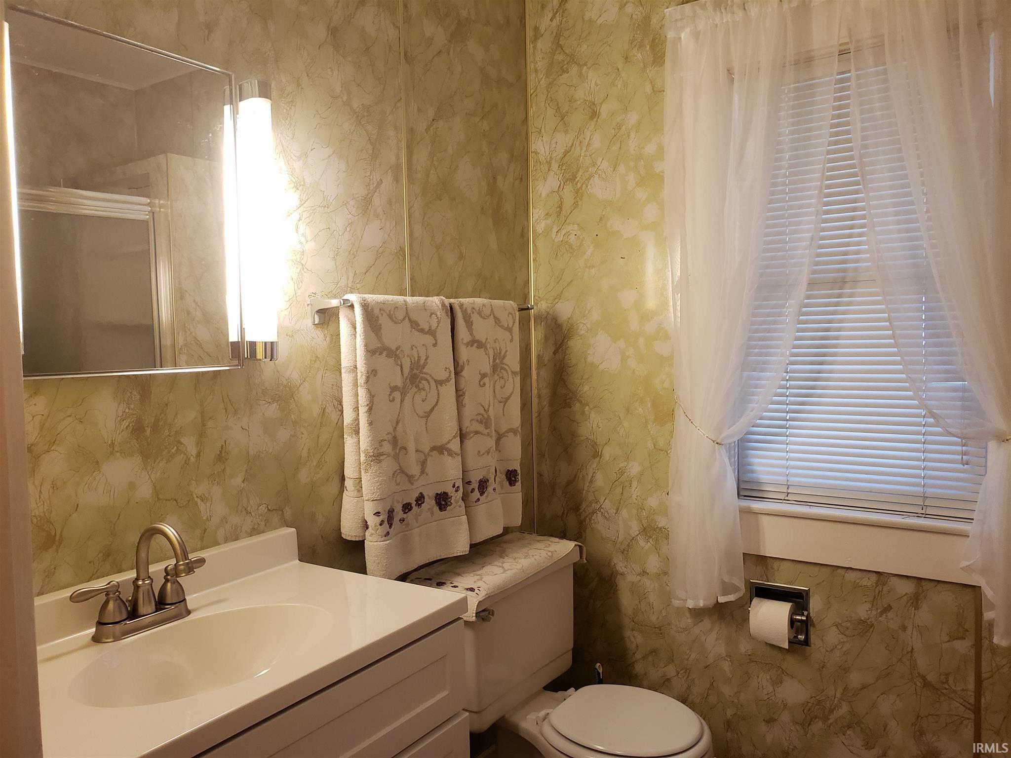 418 R Street Bedford, IN 47421 - Photo 12 of 13 Gallery Image 12