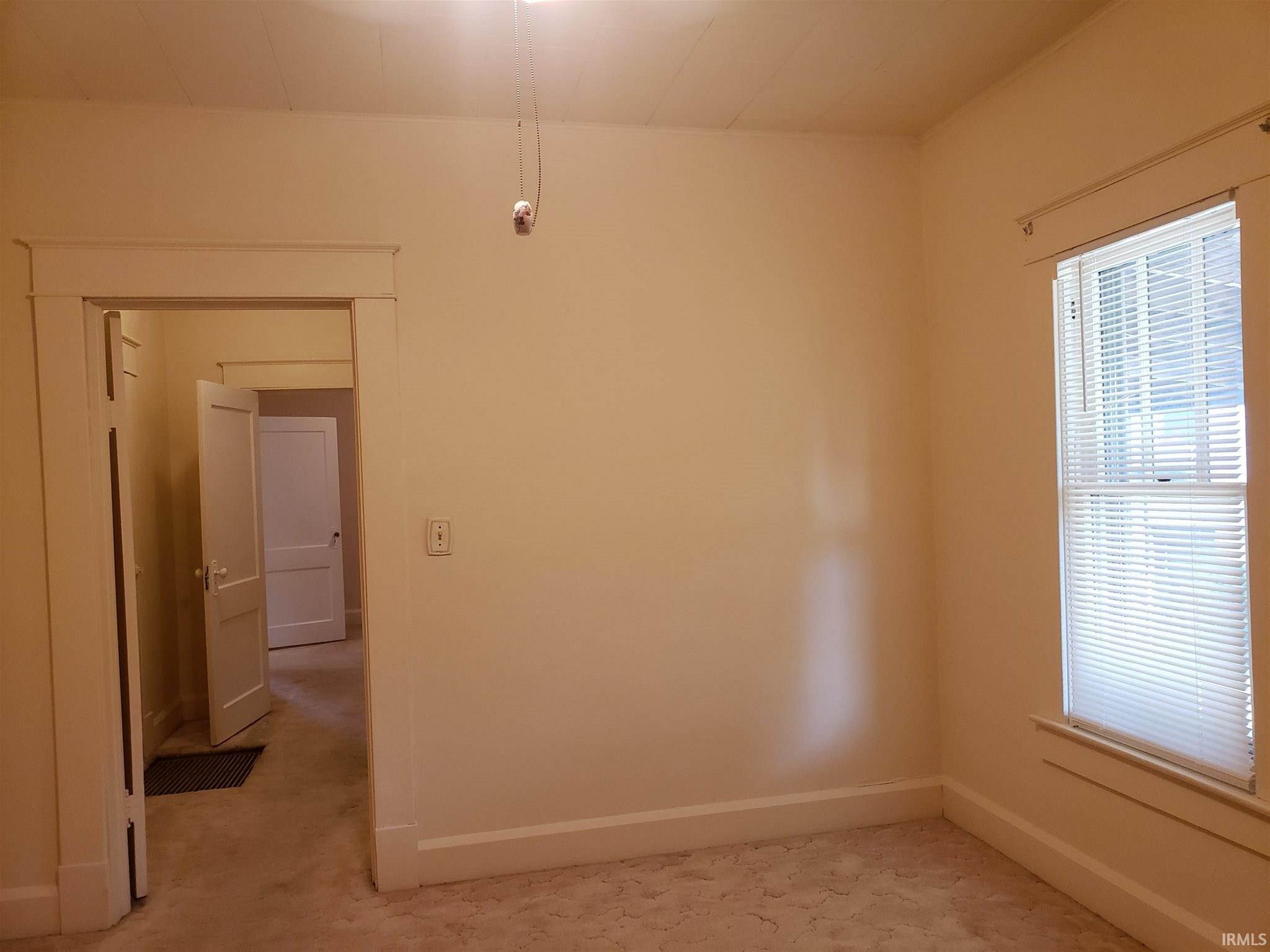 418 R Street Bedford, IN 47421 - Photo 9 of 13 Gallery Image 9