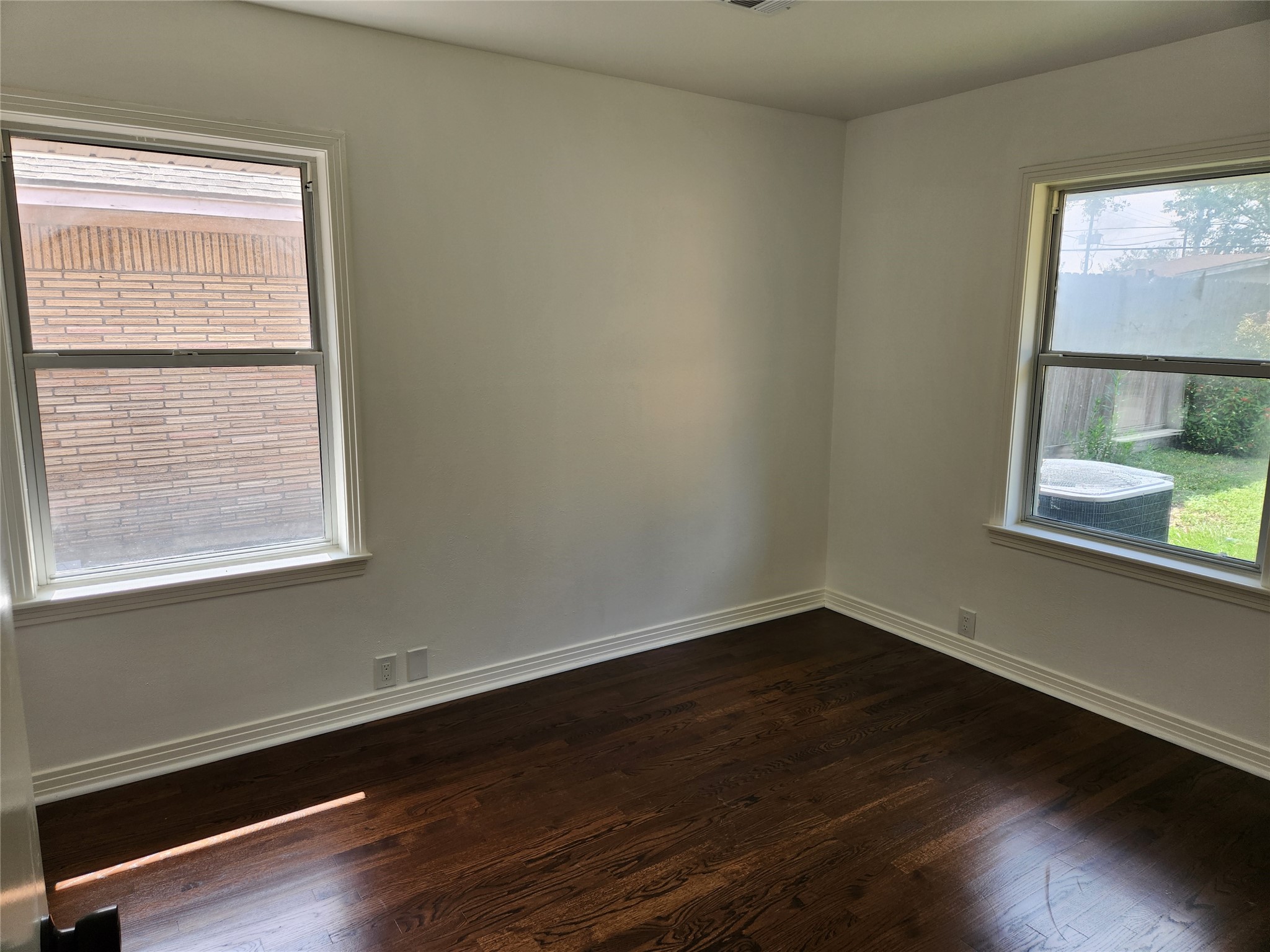 1635 Wilde Rock Way Houston, TX 77018 - Photo 8 of 27