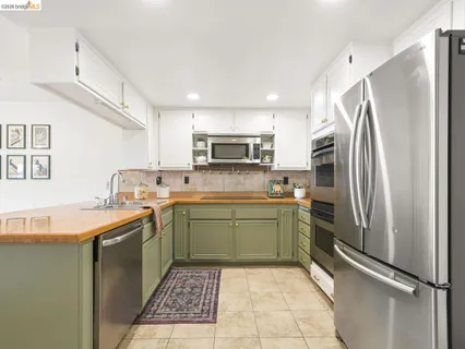 $699,000 | 57 Thousand Oaks Street, Oakland, CA 94605